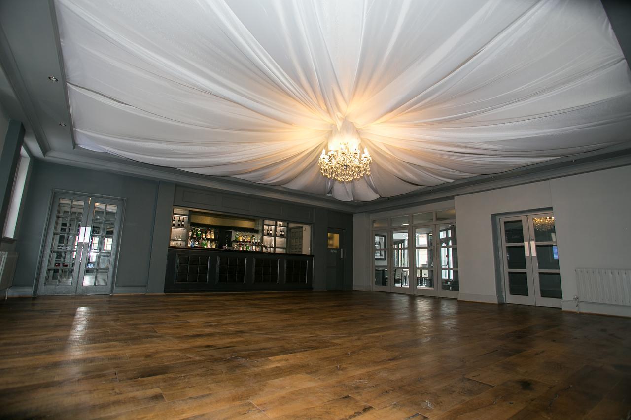 Saffron Suite And Kitchen Saffron Walden Eksteriør billede