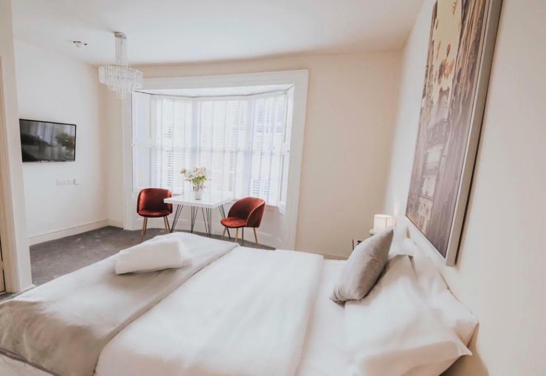 Saffron Suite And Kitchen Saffron Walden Eksteriør billede